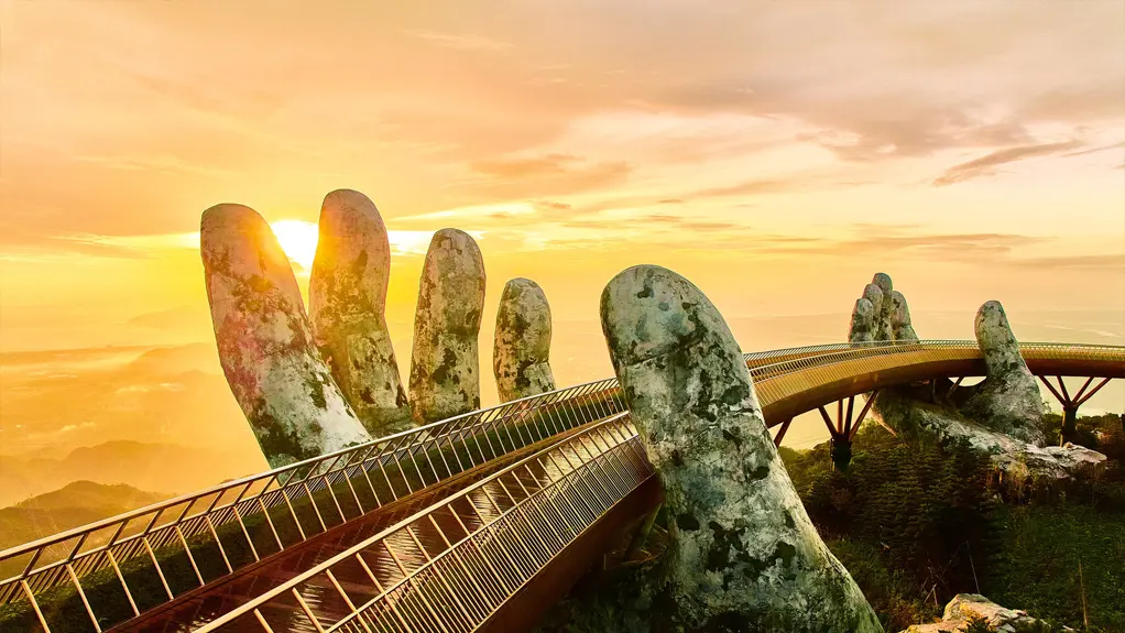 Cầu vàng Sunworld Bà Nà Hills